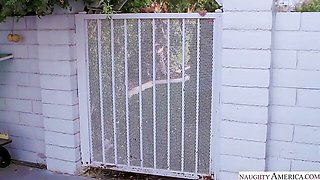 Flexible cheating MILF Jessa Rhodes is jumping on a long dong