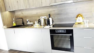 Ladylove's upskirt trailer