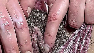 Look at My Hairy Under Wet and Dirty Shorts,leaking Cream From Hairy Vagina