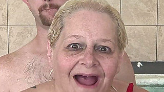 BBW Princess Sucking His Cock Underwater with Her Naughty Stepfather