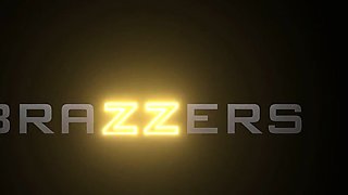 Sneaky Wife Craves Cock, Not Pie - Gogo Fukme / Brazzers