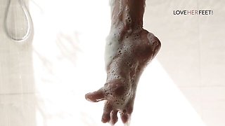 Roommate Casting With Feet