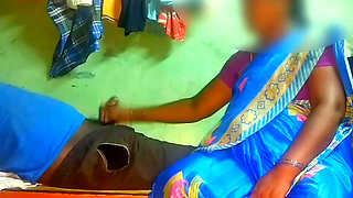 Indian housewife aunty blowjop