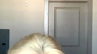 Blonde tight pussy babe solo toy fun in glamour masturbation