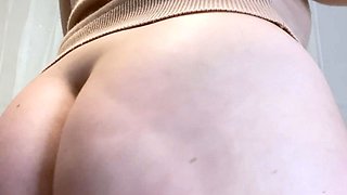 amateur raintree03 flashing ass on live webcam