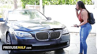 Johnny and Carmela's pussy licking scene