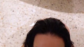 Queen Kalin Gets Fucked In The Bathtub