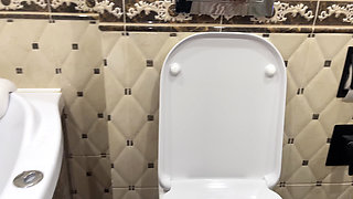 Morning Urination-close-up! Pads! Female POV!