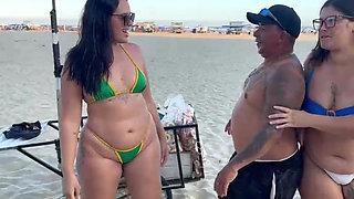 Beach Seller in a Salty Package Eats the Two Hot Girls in Exchange Left Happy