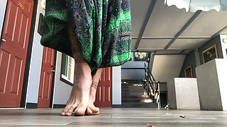 Feet and Smoking Fetish Spanish