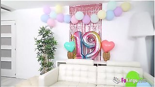 Carolina Lorca - Amateur Spanish Lorca And Her Birthday Threesome!