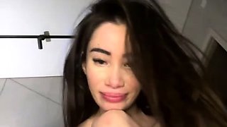 Big Boobs LauraHaze Doing Masturbation Slutcamzz