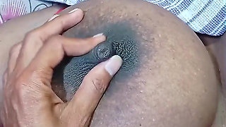 Bigboobs Indian Aunty Sexy Tits and Bigass Show