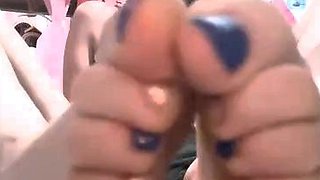 Jessie Tyron - Pretend Footjob