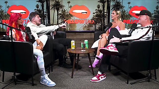 Kenzie Anne Loses P＊rn Virginity to Tyga