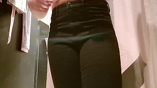 I'm Flashing My Tits in the Fitting Room