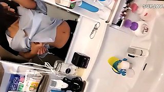 Amateur teen cumshot