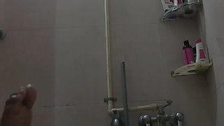 Desi Indian Teen Hot Bathroom Sex