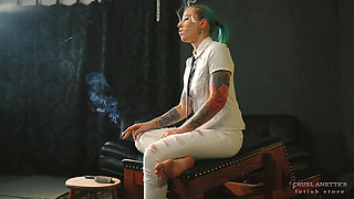 Smoker with Dirty Soles 4K