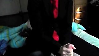 Amateur CFNM Handjob Ends in Cumshot
