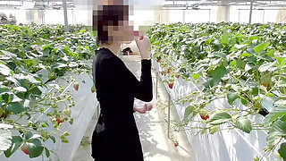 Mayu No.45: Strawberry Picking Exposure, Immediate Oral, Swallowing Specialization