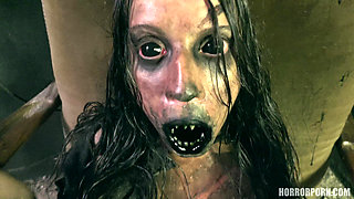 Horror Porn 22 Evil Dead