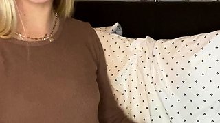 Blonde babe in stockings foot fetish and fucking