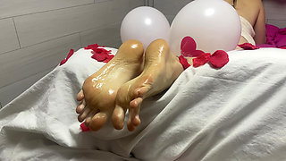 Valentine's Footjob Fantasy: Oiled Soles & Rose Petals
