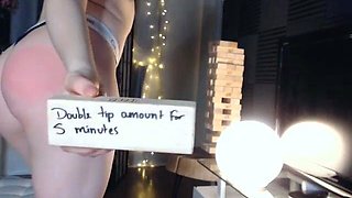 Amateur Webcam Teen Flashes Masturbates