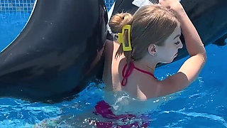 Filmed Lexi Montana Is Having Fun in Outdoor Pool!