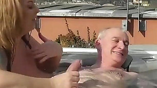 MFF the Creampies and Tammy Jean in the Hot Tub
