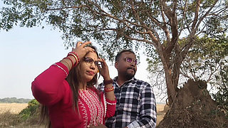 Mature Indian Wife Blowjob Kissing Scenes and Boobs Press Outdoor