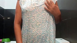 Sri Lankan Actress Anne in Bathroom Play with Her Pussy and Big Natural Boobs in Night