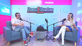 The Exotic MILF Pamelaxpice Shows Us Her Most Extreme Orgasms While Masturbating.